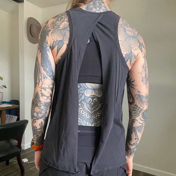 Lululemon open back cotton tank top - Picture 2 of 2
